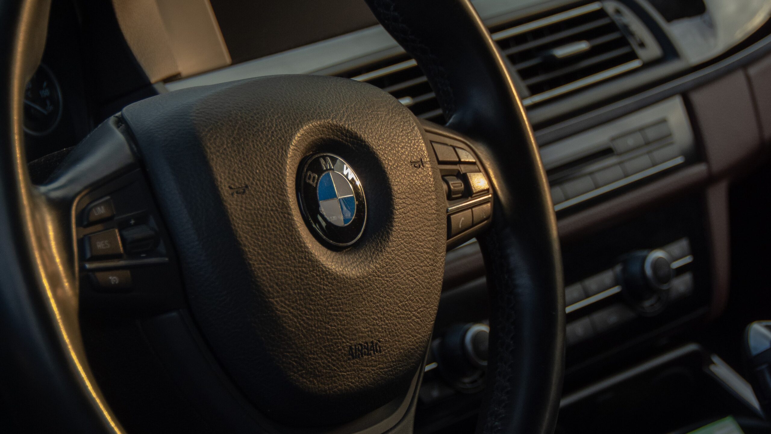 bmw-steering